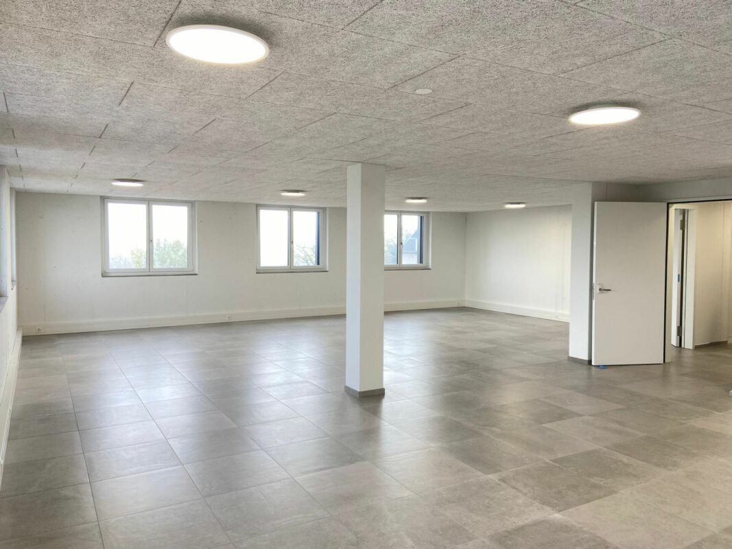 Attraktive Bürofläche mit Archiv - modern und lichtdurchflutet