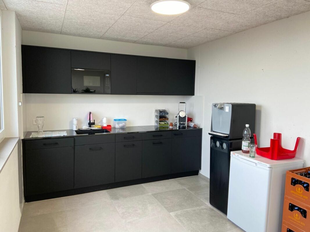 Attraktive Bürofläche mit Archiv - modern und lichtdurchflutet