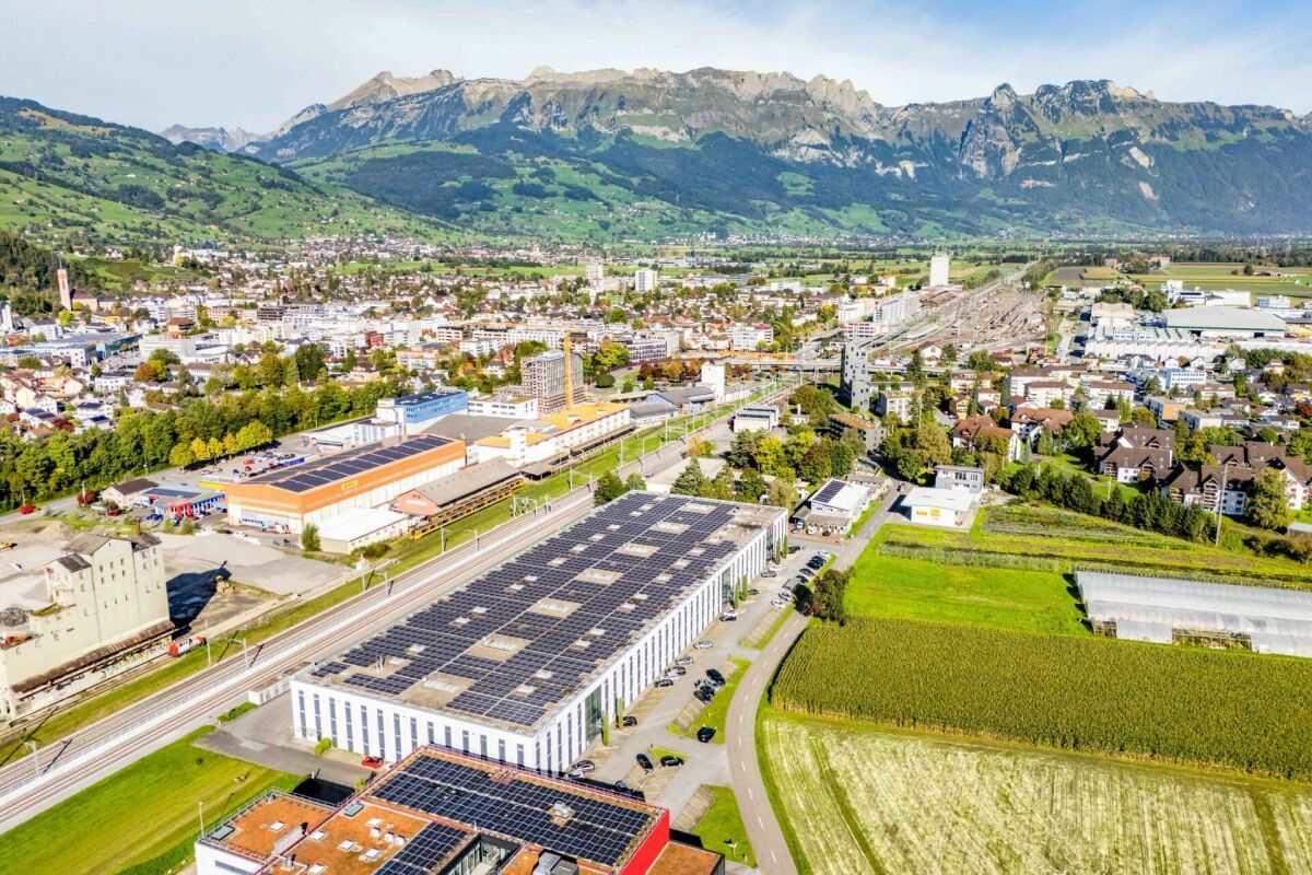 Attraktive Büroräumlichkeiten ab 250 m2  - hell, modern und zentral