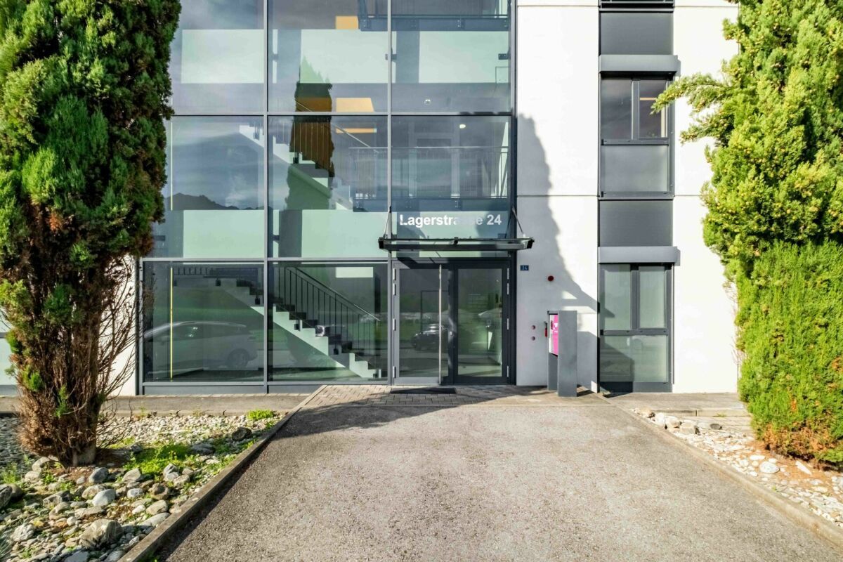 Attraktive Büroräumlichkeiten ab 250 m2  - hell, modern und zentral