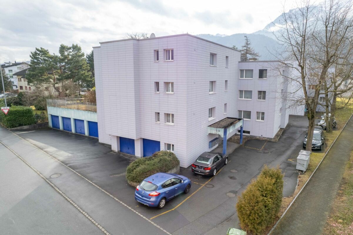 Attraktives Renditeobjekt: 2 Mehrfamilienhäuser mit 15 Wohnungen