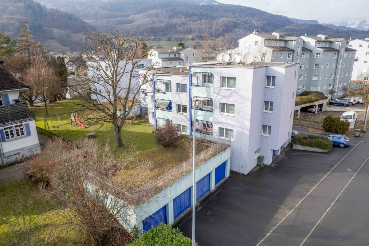 Attraktives Renditeobjekt: 2 Mehrfamilienhäuser mit 15 Wohnungen