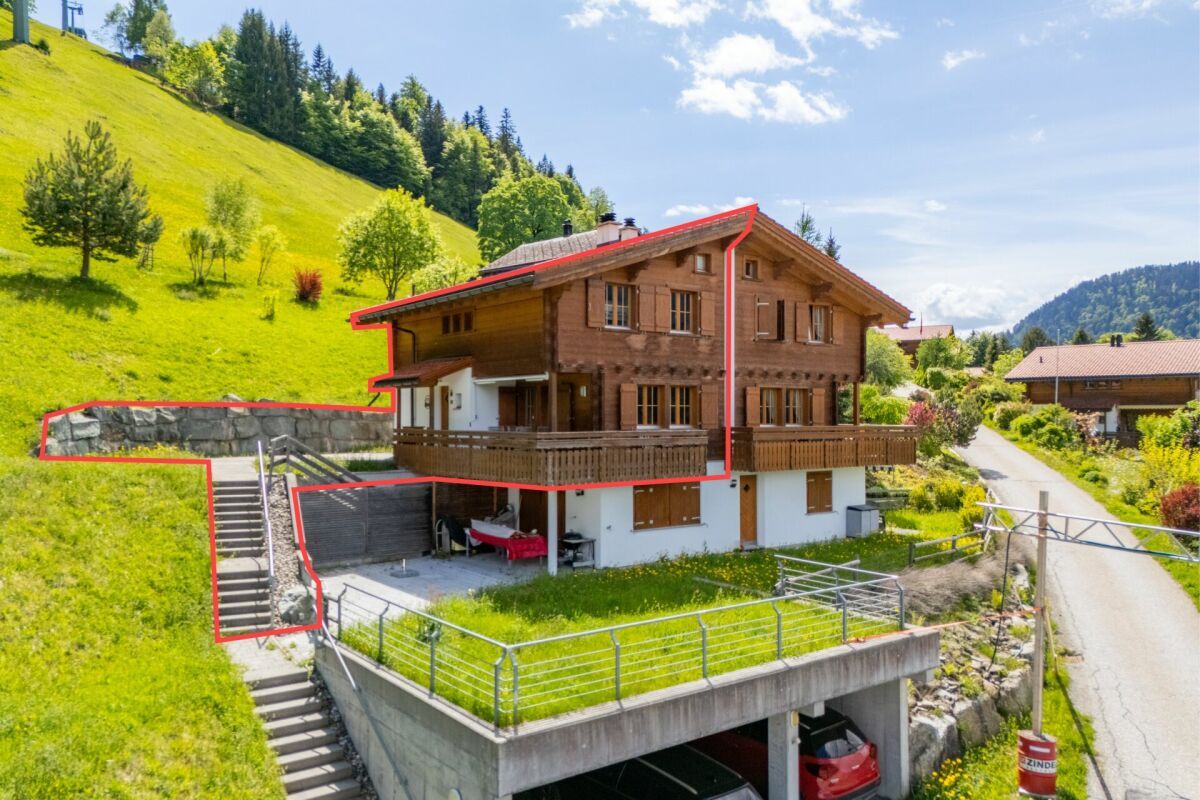 Chaletzauber 4.5 Zimmer-Maisonettewohnung mit atemberaubender Aussicht