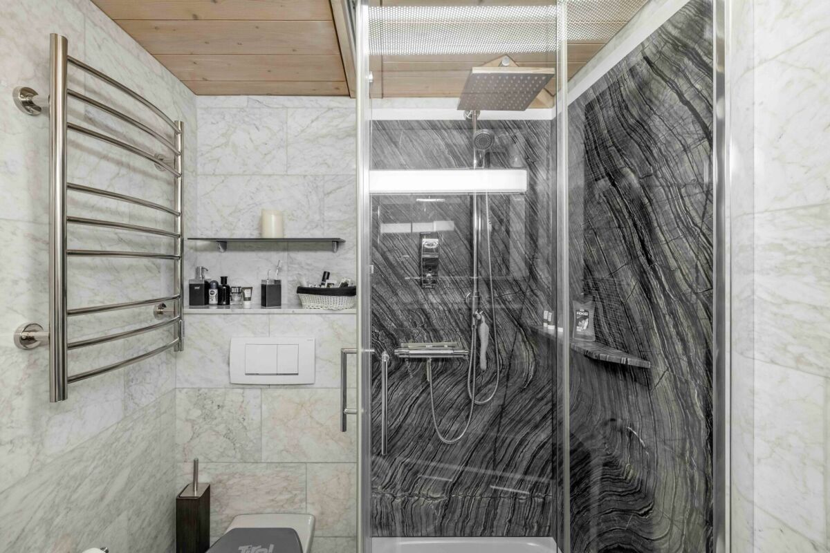 Charmante 3.5-Zimmer Dachwohnung mit Cheminée und stilvollem Ausbau