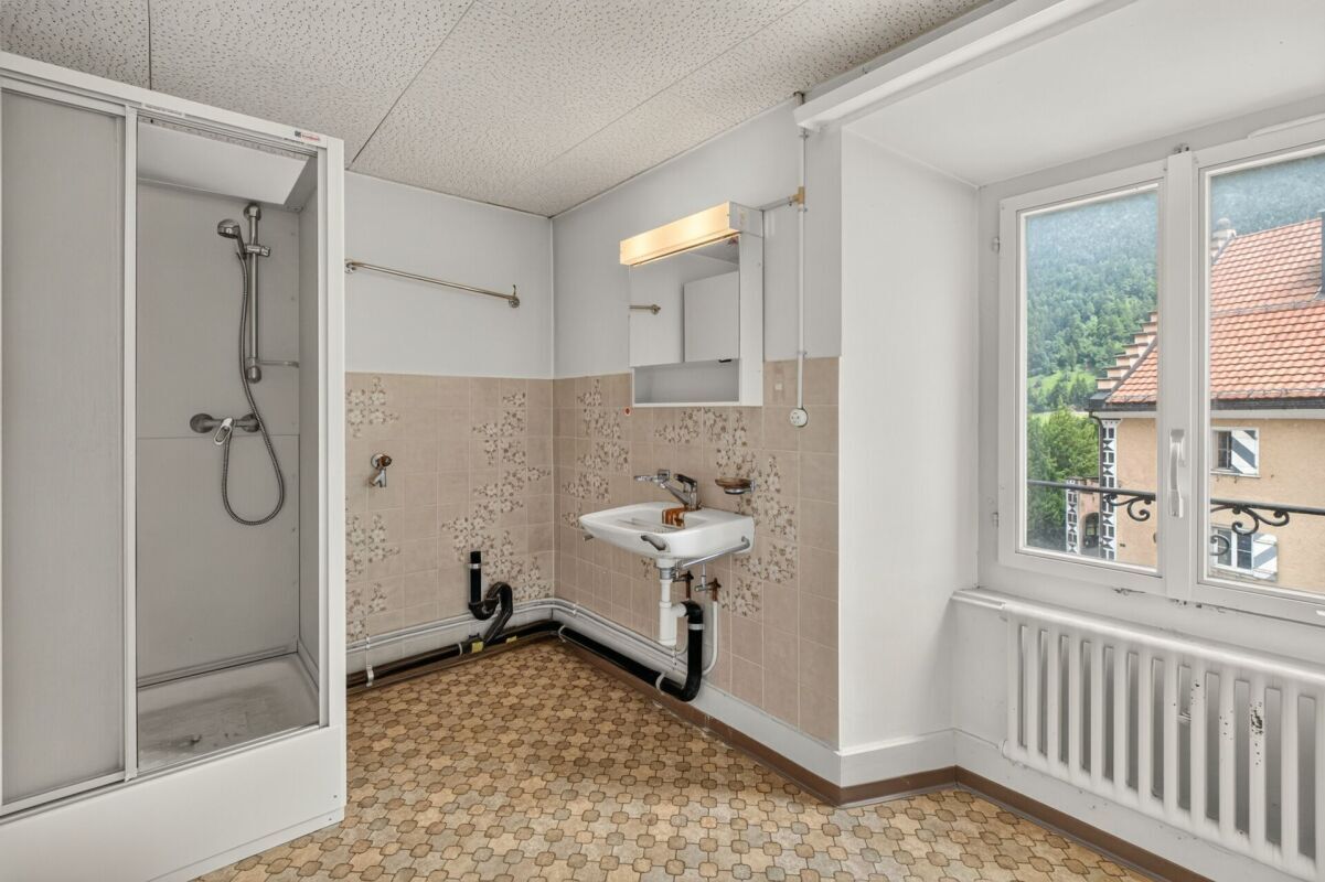 Das Raumwunder im Taminatal: 9-Zimmer Haus mit viel Potenzial