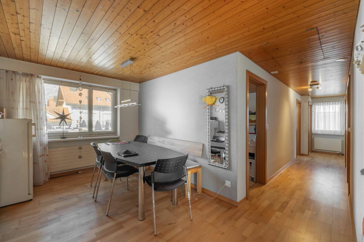 Familienfreundliches 5.5 Zi.-Einfamilienhaus an Toplage zu verkaufen