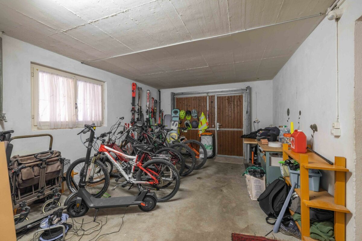 Familienfreundliches 5.5 Zi.-Einfamilienhaus an Toplage zu verkaufen