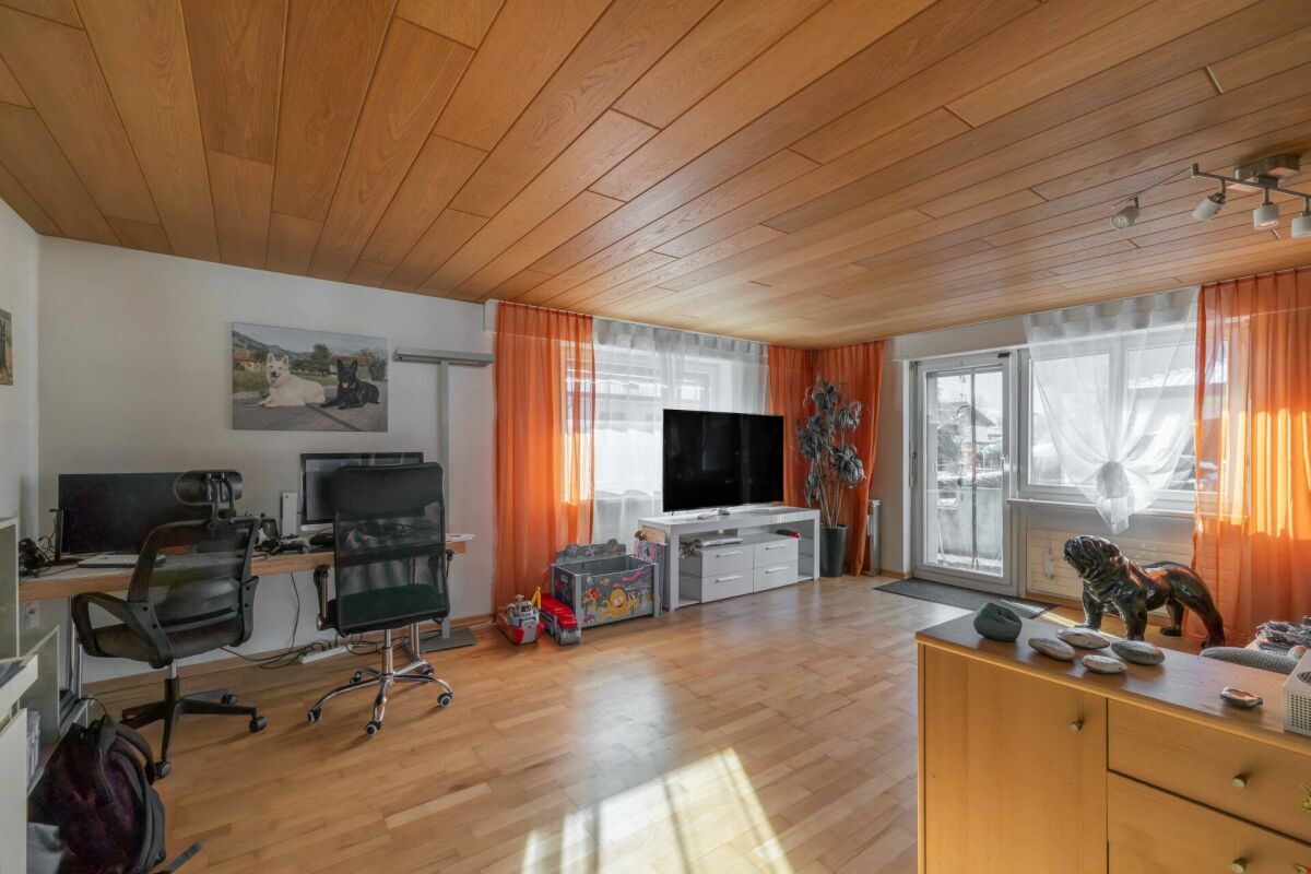 Familienfreundliches 5.5 Zi.-Einfamilienhaus an Toplage zu verkaufen