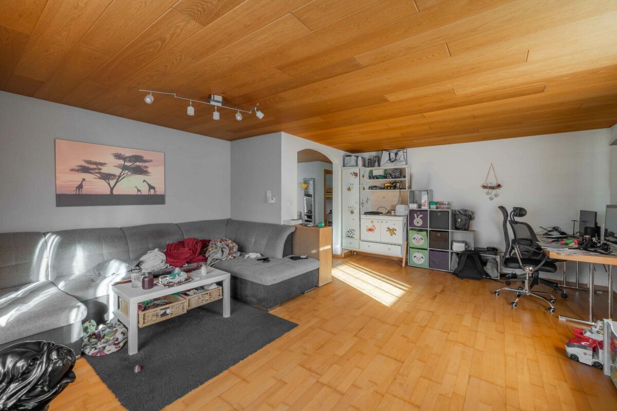 Familienfreundliches 5.5 Zi.-Einfamilienhaus an Toplage zu verkaufen