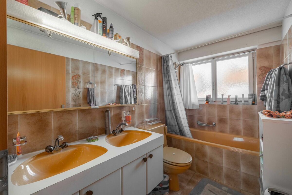 Familienfreundliches 5.5 Zi.-Einfamilienhaus an Toplage zu verkaufen