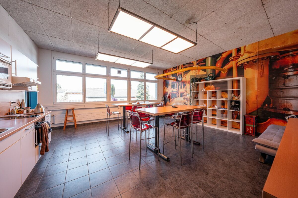 Gewerbe- und Büroflächen an optimaler Lage mit Showroom