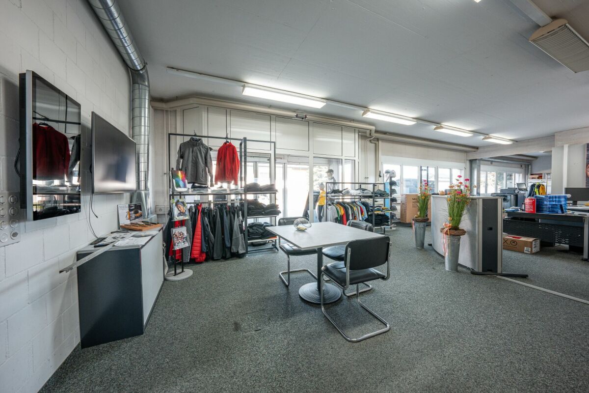 Gewerbe- und Büroflächen an optimaler Lage mit Showroom