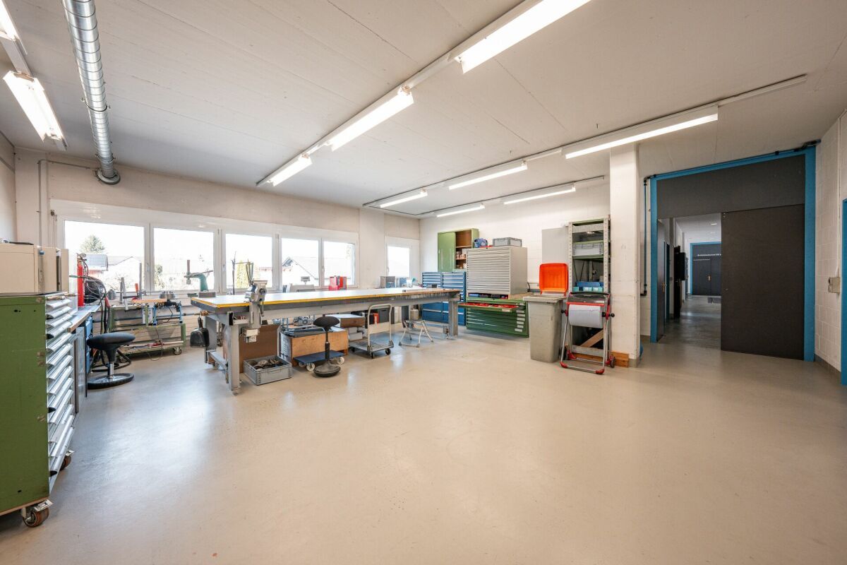 Gewerbe- und Büroflächen an optimaler Lage mit Showroom