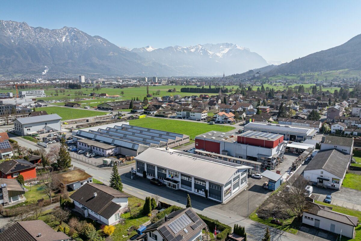 Gewerbe- und Büroflächen an optimaler Lage mit Showroom