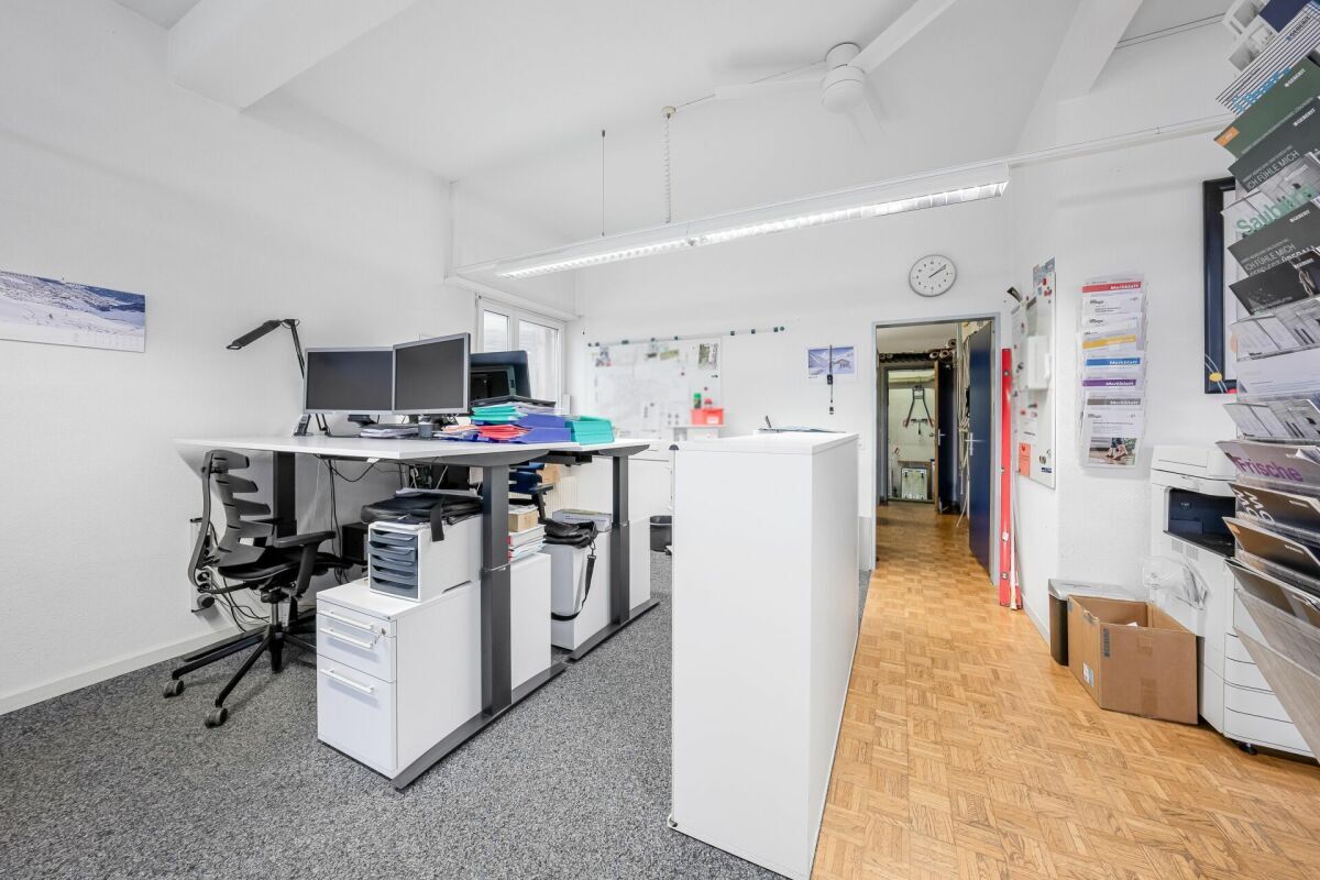 Gewerberäumlichkeiten mit Werkstatt und Büro - Perfekt für Ihr Unternehmen!