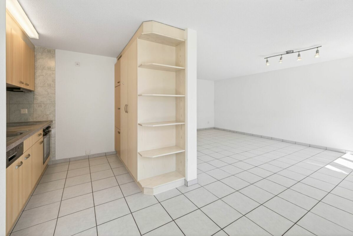 Grosszügige 3.5-Zimmmerwohnung im Erdgeschoss mit Gartensitzplatz und Bergblick