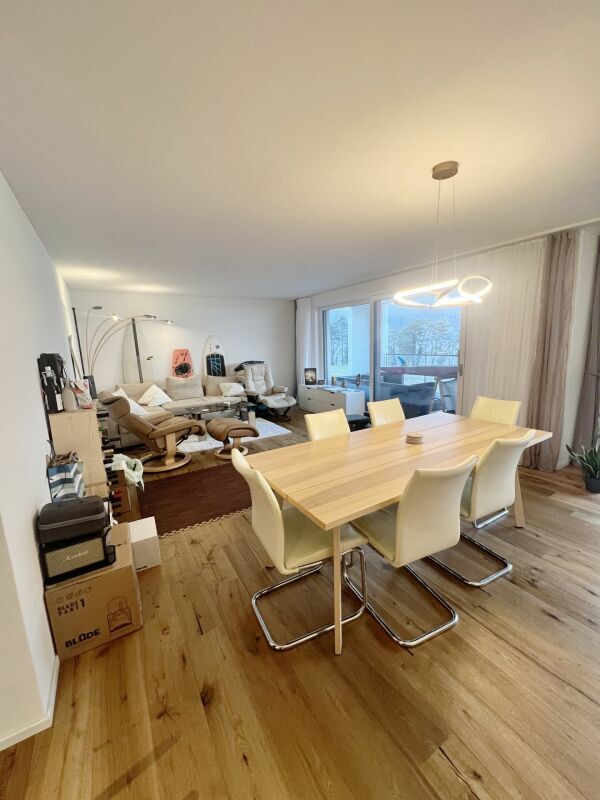 traumhafte 3.5-Zi. Wohnung mit Sicht auf den Walensee